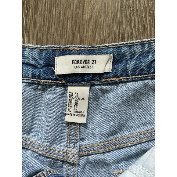 Forever 21 Light Wash Distressed Cut Off Roll Up Denim Shorts Womens 26 - Picture 4 of 4